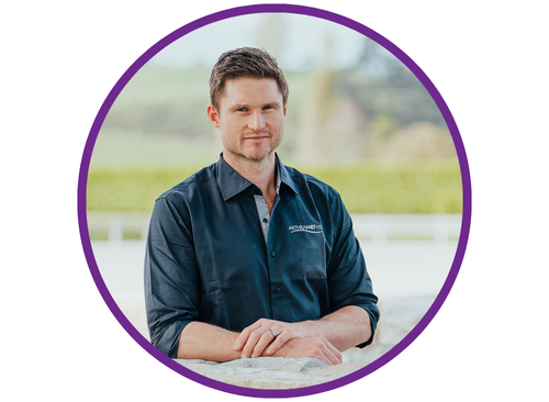 Dr Leigh de Clifford